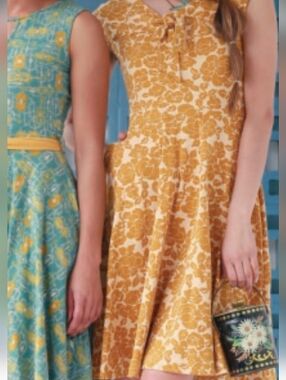 Effie's Heart Floral Dress Size Large